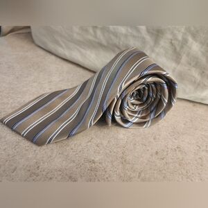 Chaps Men's Tie in Brown and Blue Stripes